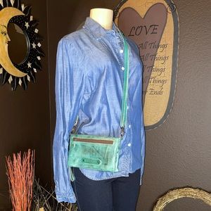 💚Great Used condition Teal Bed Stu Crossbody